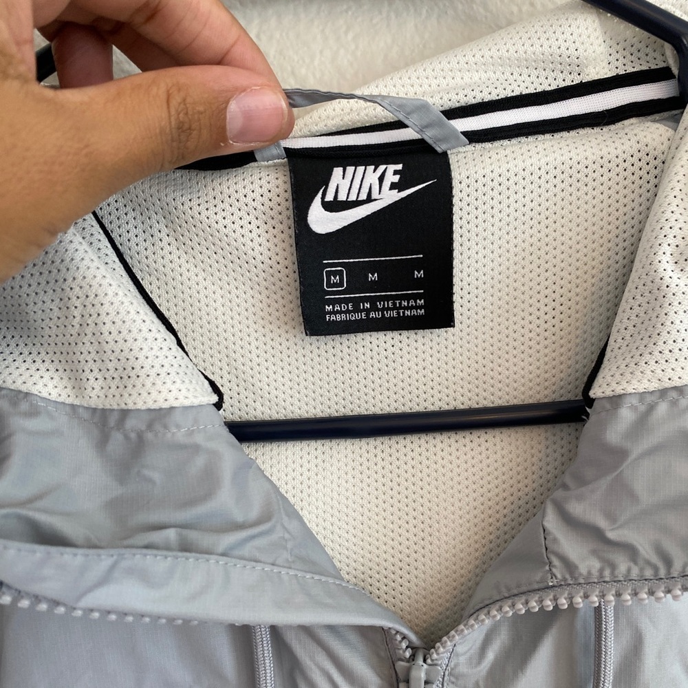 Unisex Nike Sportswear Windbreaker Hooded Rain Jacket - Picture 9 of 11